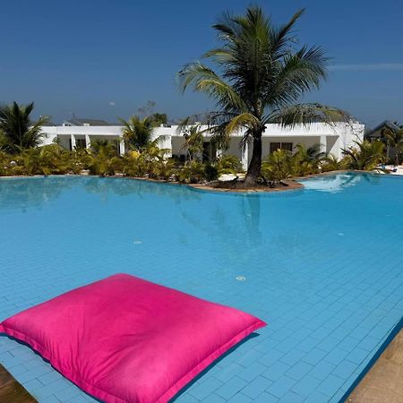 You&Me Resort Pagoda Beach Exterior foto