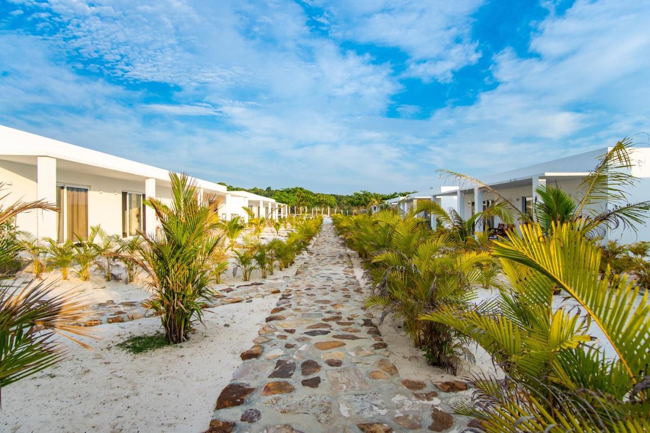 You&Me Resort Pagoda Beach Exterior foto